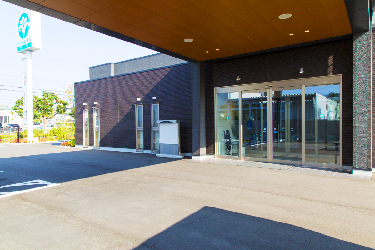 ベルモニー会館 潮江