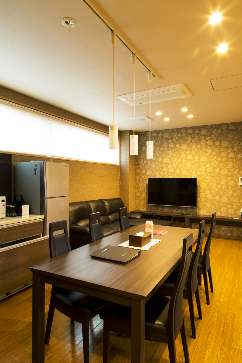 ベルモニー会館 潮江